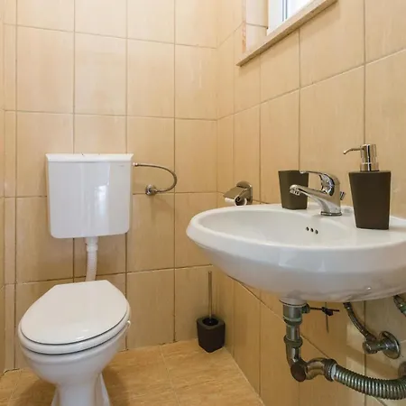 3 Bedroom Front In Savudrija