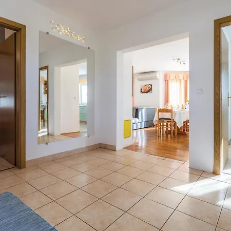 3 Bedroom Front In Savudrija